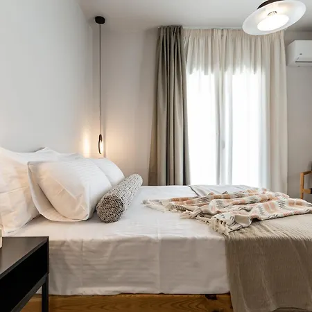 Eartha Horizon Naxos