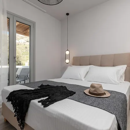 Eartha Horizon Naxos Naxos City