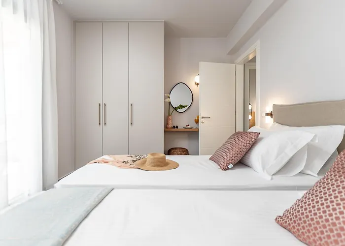 Eartha Horizon Naxos * Naxos City