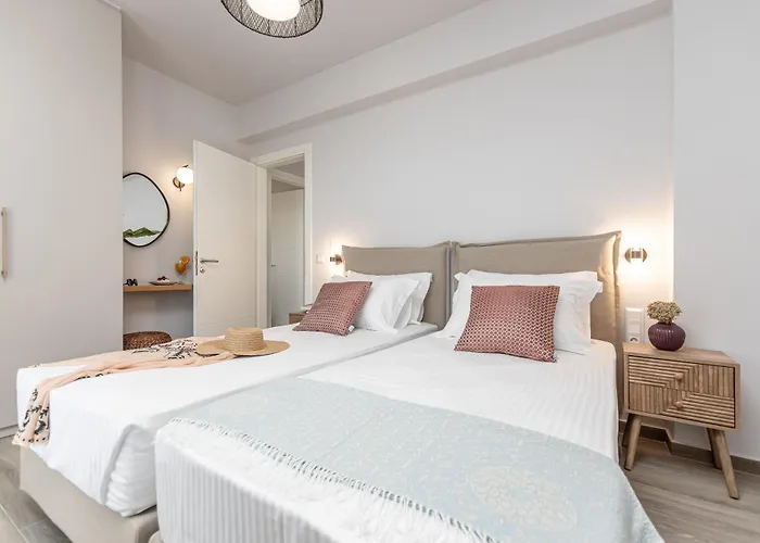 Eartha Horizon Naxos