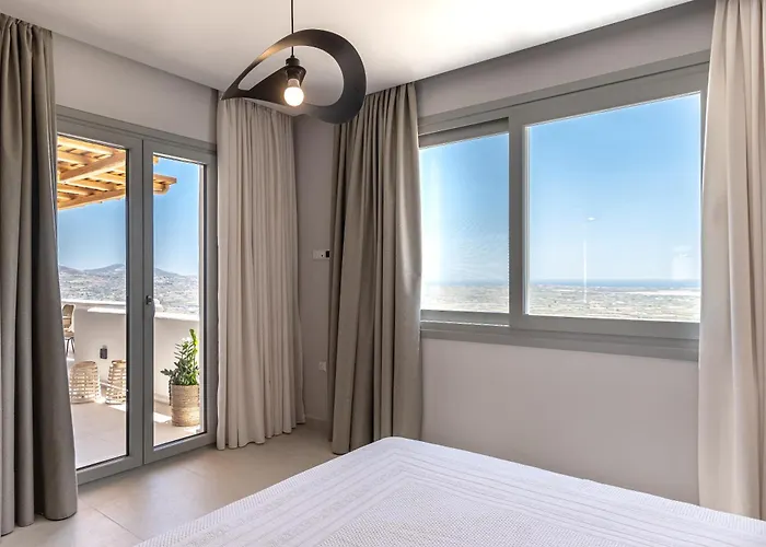 Eartha Horizon Naxos