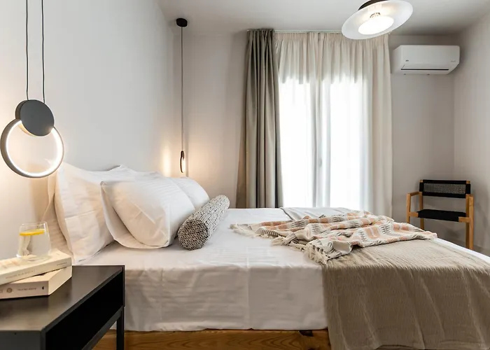 Eartha Horizon Naxos